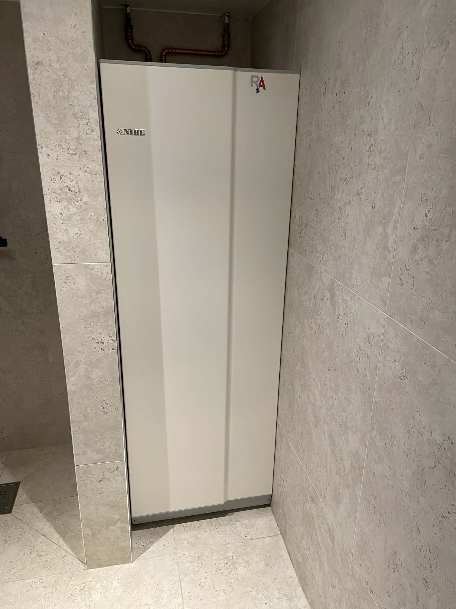 Varmvattenberedare installation